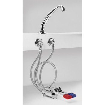 Complete assembling kit including double pedal mixer and spout