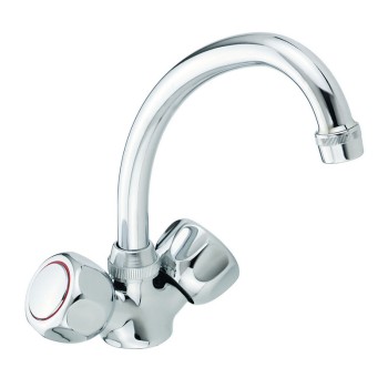 Sink mixer with swivel spout
